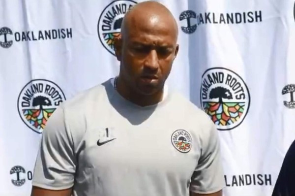 Víctor 'Muma' Bernárdez regresa del retiro y debuta con el Oakland Roots