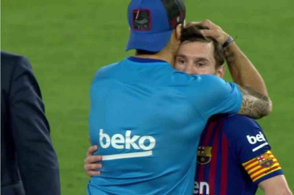El consuelo que de Luis Suárez a Messi tras perder la final de la Copa del Rey &nbsp;&nbsp;