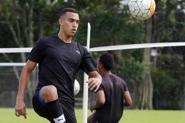 Devron García: 'Un equipo como Real España siempre tiene que ganar'