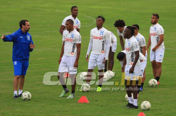 Bromas, risas y mucha emoción en el entrenamiento de la Selección de Honduras