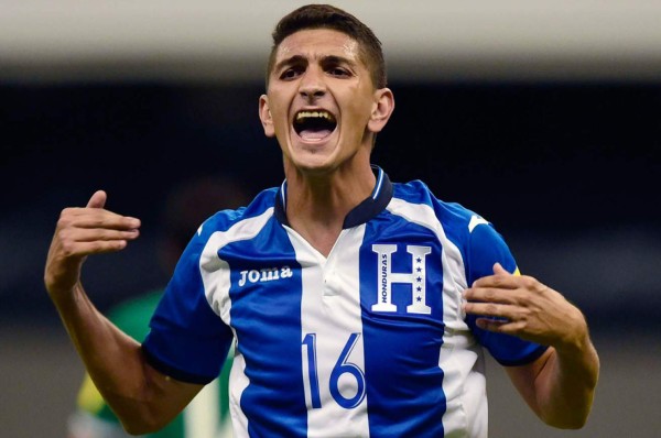 Johnny Leverón decidirá en los próximos días si juega en Olimpia o Marathón