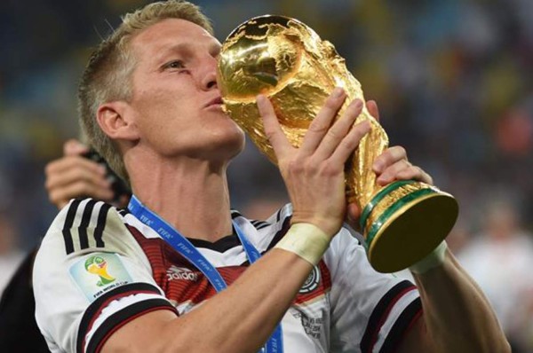 El día en que Schweinsteiger evitó el suicidio de un árbitro