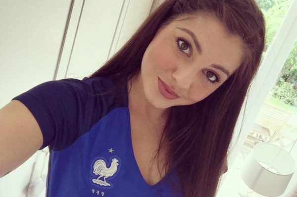 Conoce a Carla Humphrey, la futbolista europea más bella del mundo