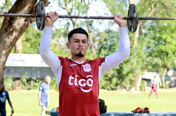 El salvadoreño David Rugamas decidió no fichar con Platense