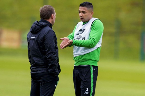 Emilio Izaguirre comienza temporada como suplente en el Celtic