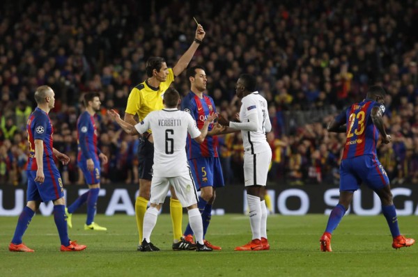 ¡POLÉMICA! No pitan un claro penal a favor del PSG