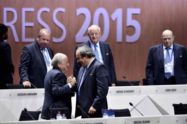 Joseph Blatter reelegido como presidente de la FIFA