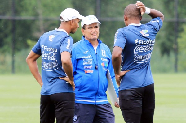 Luis 'Buba' López jugará como titular ante Costa Rica, confirma Jorge Luis Pinto