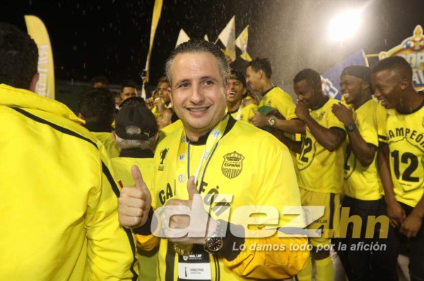 ¡Salud, campeones! Así celebró la Copa 12 el Real España en el Nacional