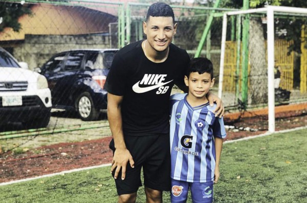 ¿Por qué el hondureño Bryan Acosta no se incorpora al Dallas de la MLS?