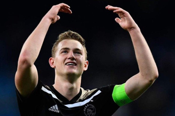 Matthijs De Ligt revela que podría fichar por la Juventus de Cristiano Ronaldo