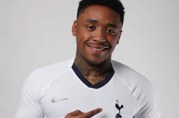 Ex compañero del Chucky Lozano ficha por el Tottenham de José Mourinho