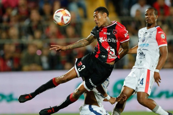 Fichajes: El inesperado giro de Wilson Palacios, Real España sigue renovando y Henry Figueroa suena en Guatemala