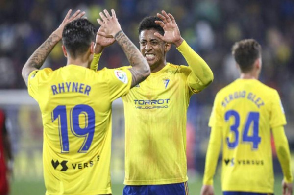 Antony Lozano le apunta a la primera división: 'Si el Cádiz sube, estaré tres años más'