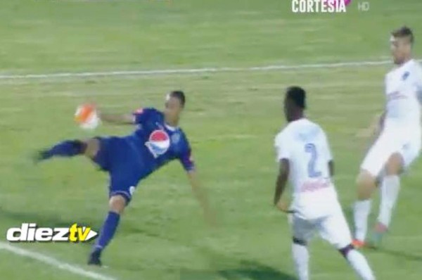 ¡QUÉ GOLAZO! Erick Andino anota un gol de antología… ¿Vale para el Puskas?