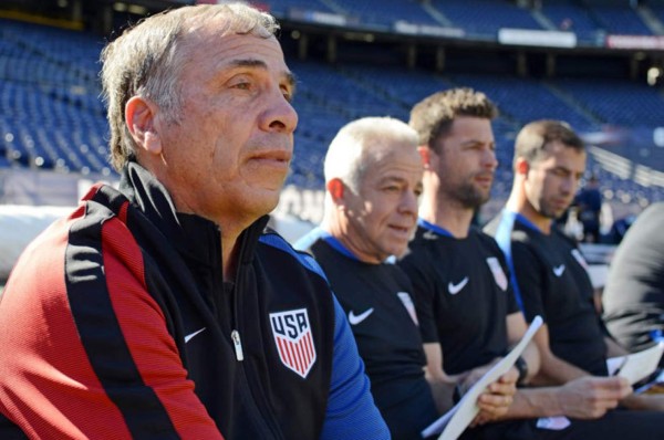 Bruce Arena ve peleando a Estados Unidos el Mundial del 2016