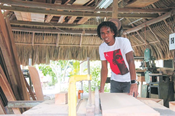 Miguel Valerio, el carpintero del Vida que aspira a la Selección de Honduras