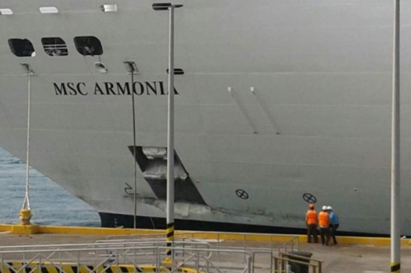 EN FOTOS: Así quedó el crucero tras estrellarse con muelle en Roatán