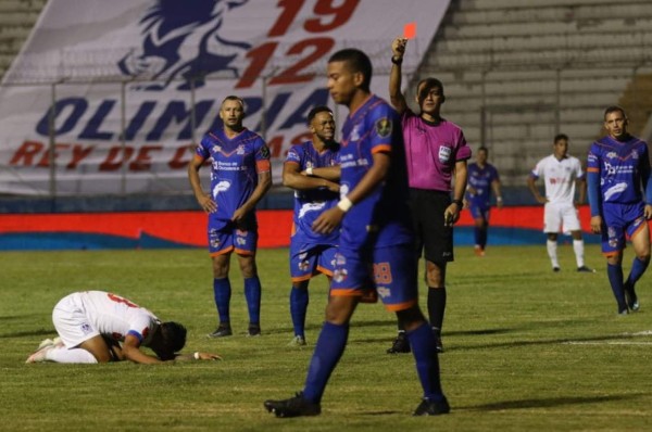 18 jugadores han sido expulsados en lo que va del Apertura 2020: UPNFM es el que más rojas ha visto