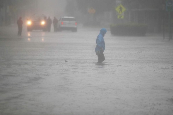 ESPECIAL: Huracán Irma degradado a categoría 2, pero con fuertes vientos