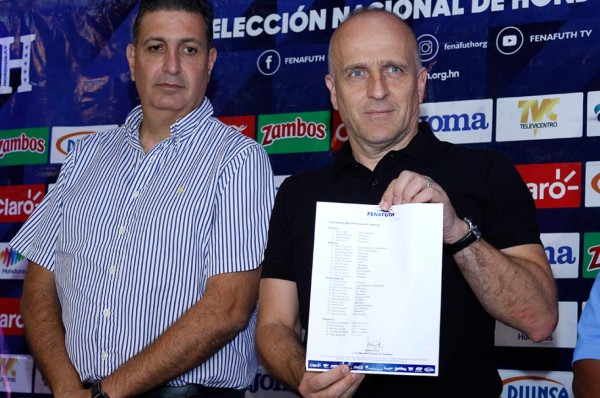 La Federación de Honduras trabaja para que Fabián Coito se quede ocho años al mando de la Bicolor