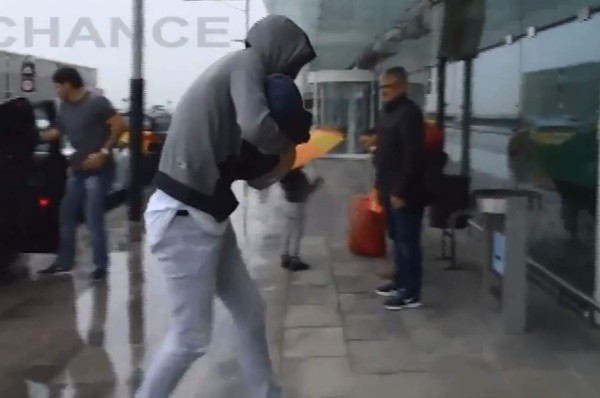 Gerard Piqué estalla contra reportera que filmaba su salida a Colombia