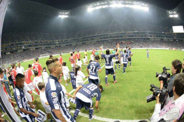 Espectacular inauguración del nuevo estadio del Monterrey