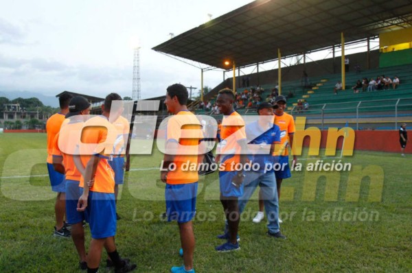 ¡Como novia de pueblo! Así quedó el Honduras Progreso y UPN