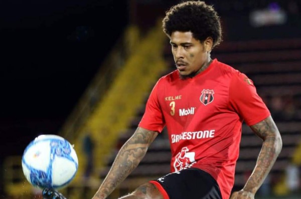 Alajuelense explica verdaderos motivos para despedir a Henry Figueroa