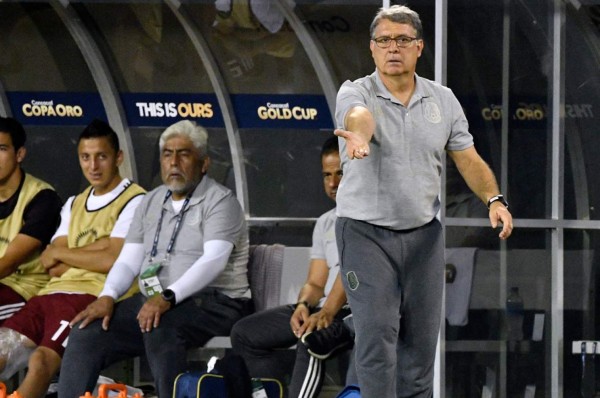 'Tata' Martino: 'No estoy contento, cometimos errores y concedimos dos goles al rival'