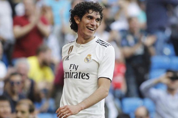 Oficial: Real Madrid anuncia la salida de Vallejo y se marcha a la Premier League