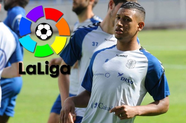 Bryan Acosta estaría en la órbita de dos clubes de primera en España