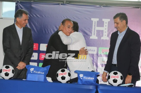 ¿Por qué se puso nervioso? Así fue la presentación del 'Bolillo' Gómez con la selección de Honduras