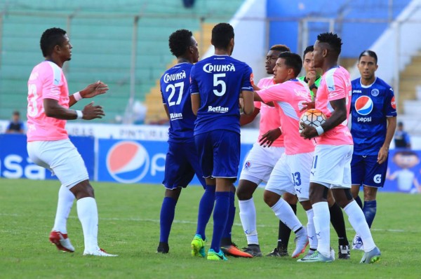 Motagua y Olimpia se reparten puntos en un clásico bastante aguerrido