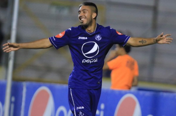 Santiago Vergara podría volver a jugar al fútbol profesional tras operación