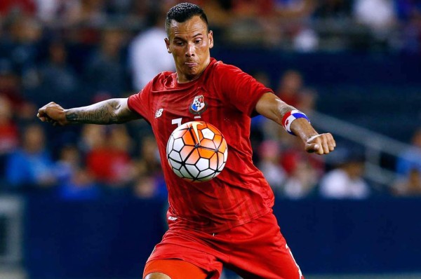 Blas Pérez entre Motagua, Municipal y el fútbol de El Salvador