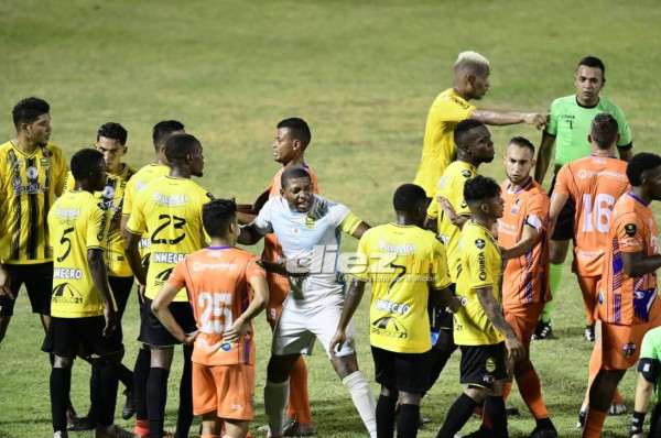 El proyecto de Real España y Medford se quiebra a pedazos por los malos resultados