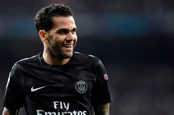 Dani Alves advierte al Real Madrid previo al duelo en París