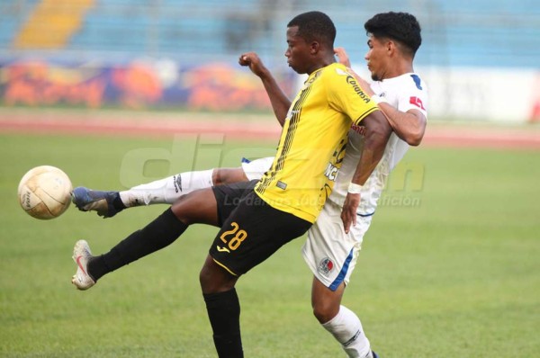 Real España golea a Olimpia en las semifinales de ida del Torneo de Reservas