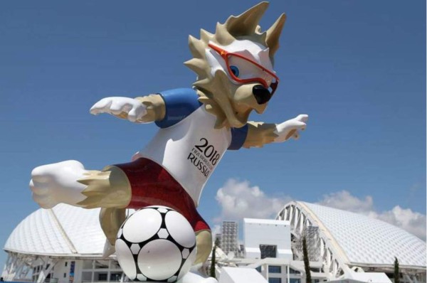Roban en Rusia una estatua de la mascota del Mundial de casi dos metros
