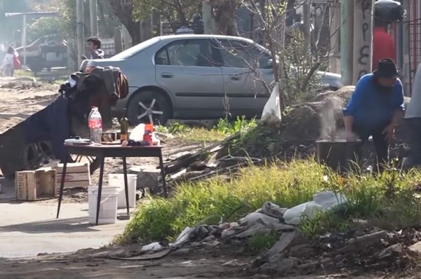 Así luce ahora la primera casa donde creció Maradona; vivir en el barrio era una actividad de alto riesgo
