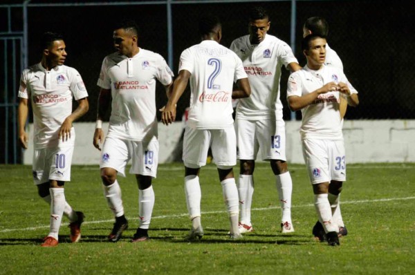 Olimpia agudiza crisis del Social Sol tras derrotarlo en Olanchito