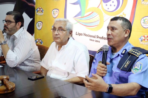 Las fuertes medidas que tomó la Policía para controlar a las barras bravas