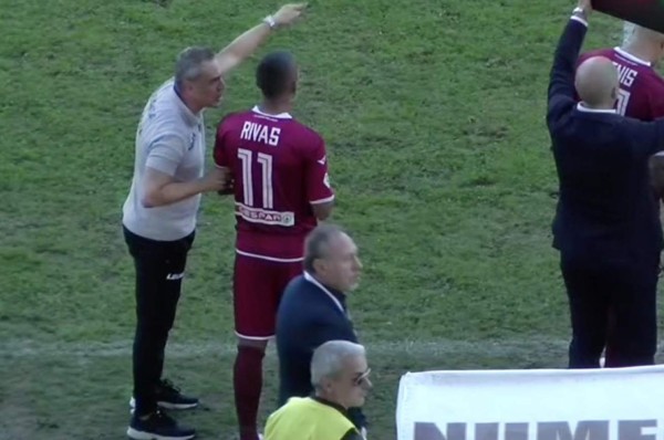 Rigoberto Rivas, presente en triunfo del Reggina antes de unirse a selección de Honduras