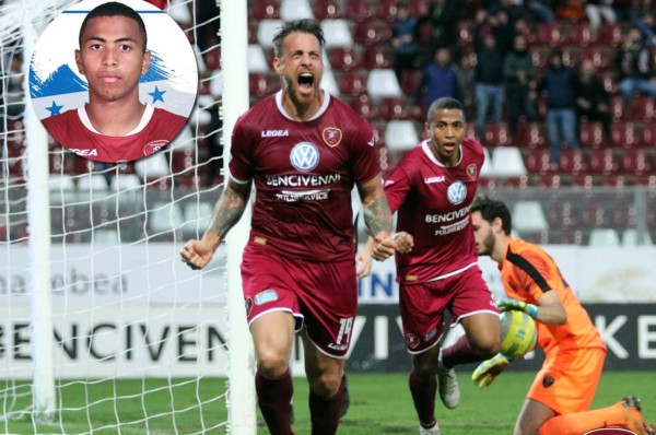 Rigoberto Rivas aprende en la Reggina de German Denis, uno de los últimos grandes goleadores en Italia