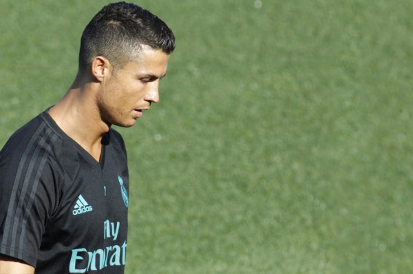 Cristiano Ronaldo analiza salir del Real Madrid, según medios de España