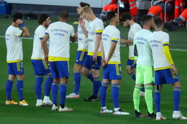 La protesta del Cádiz del Choco Lozano frente al Real Madrid por la Superliga Europea