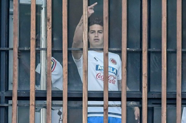 La seña obscena de James Rodríguez que tienen enojada a toda Colombia