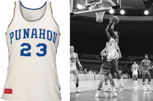 Camiseta de básquetbol de Barack Obama rematada en USD 120.000