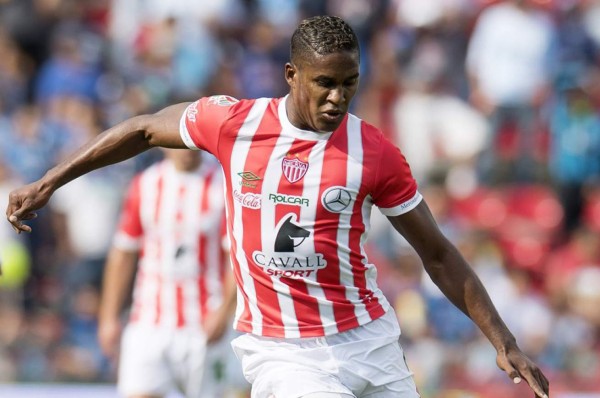 Bryan Beckeles vuelve a ser suplente con el Necaxa